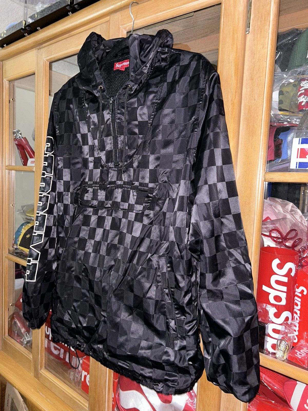 Supreme Supreme Checkerboard Nylon Hooded Pullover SS17 size Large Size US L / EU 52-54 / 3 - 3 Thumbnail
