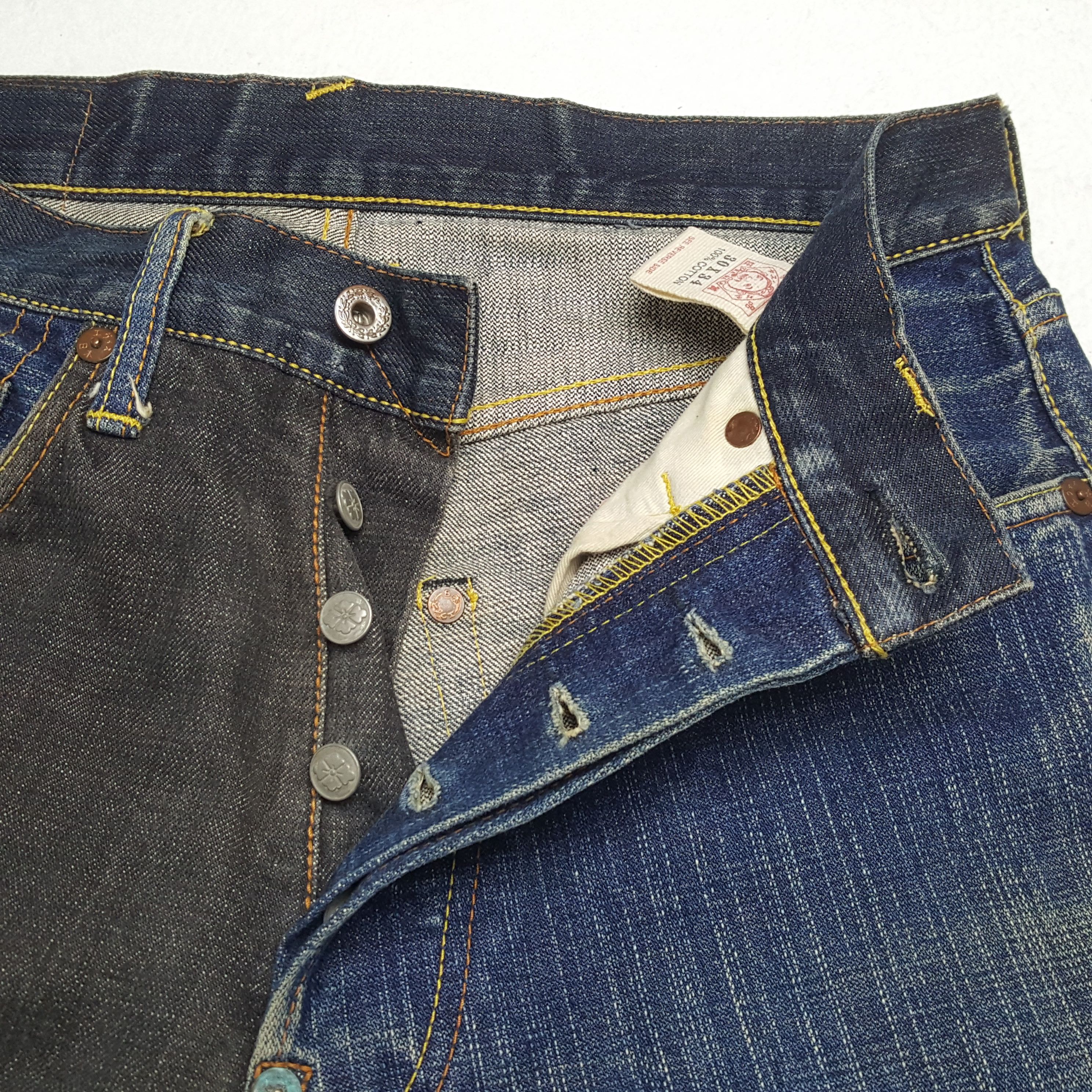 Evisu × Japanese Brand × Vintage Vintage EVISU Japanese Brand Daicock Custom Distressed Jeans Size US 29 - 13 Thumbnail