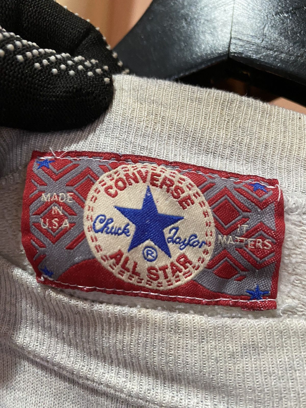 Converse Vintage 1994 Converse Sweatshirt featuring “The Shoes” Size US L / EU 52-54 / 3 - 4 Thumbnail