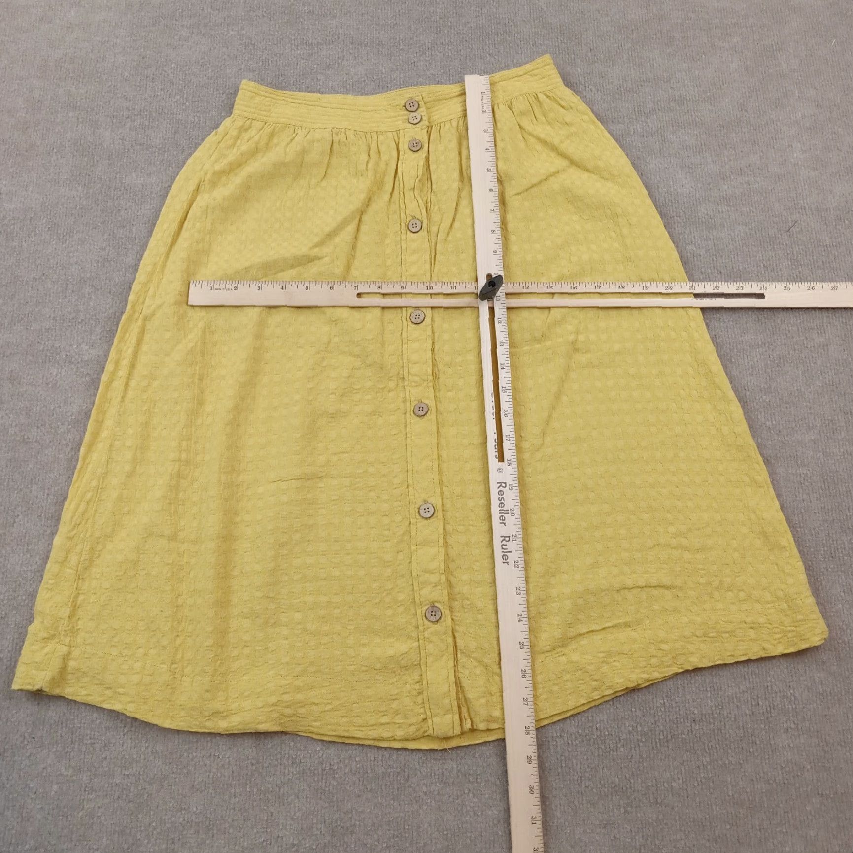 Vintage Alya Skirt Womens Small Yellow Knee Length Lined Buttons Casual Lightweight Z Size 28" / US 6 / IT 42 - 2 Thumbnail