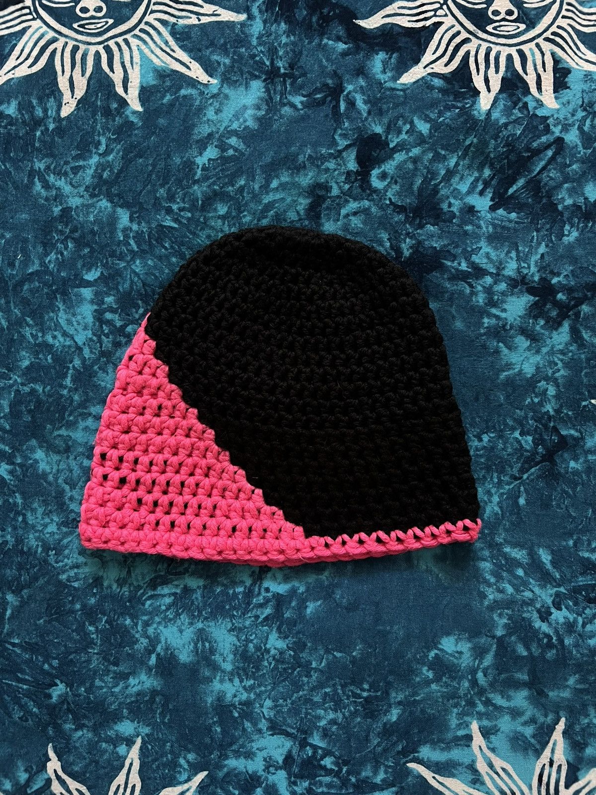 Vintage Vintage knitted Streetwear Anime Hat hand made Y2k pink Size ONE SIZE - 2 Thumbnail