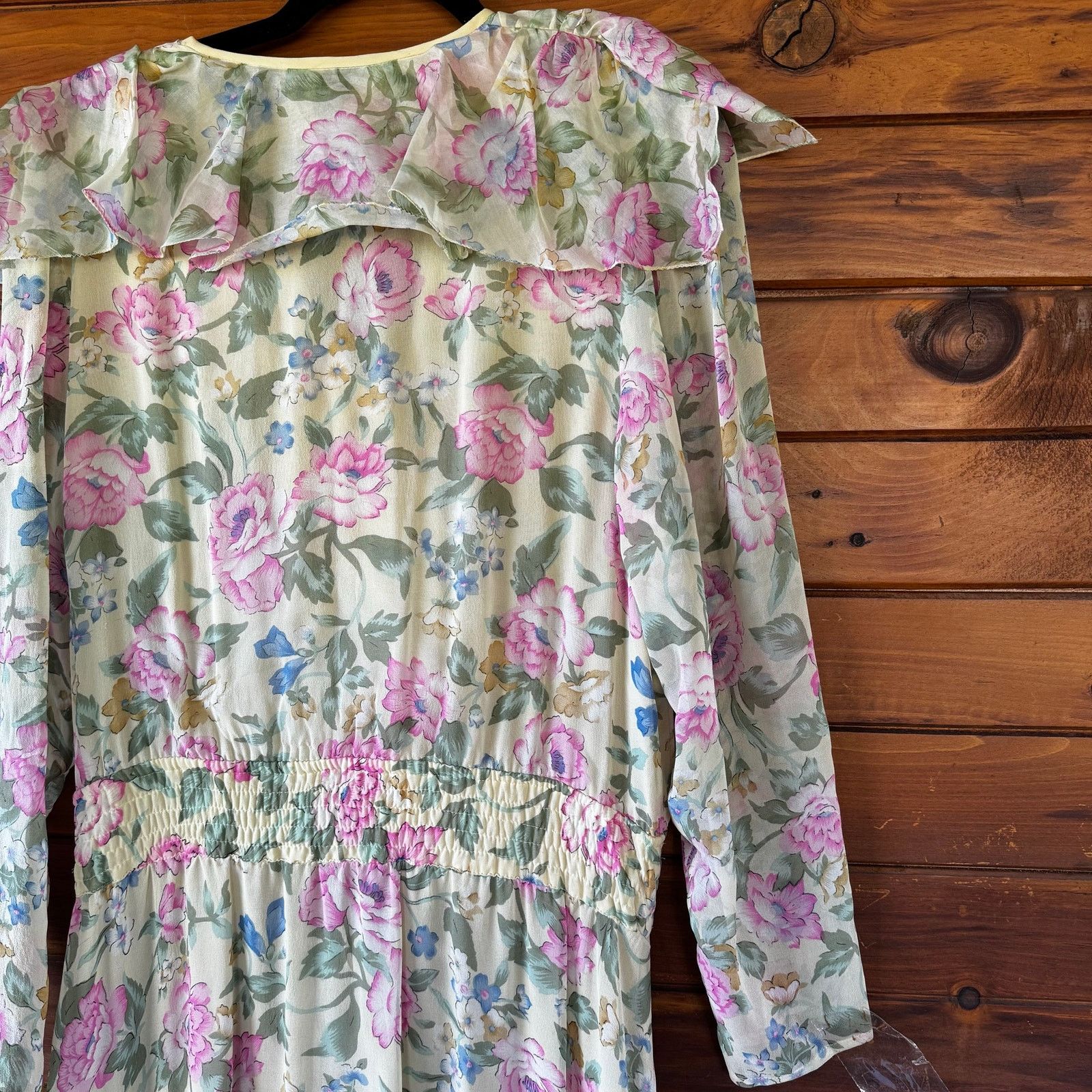 Vintage Vintage Diane Freis Pastel Floral Silk Chiffon Wrap Dress Size M / US 6-8 / IT 42-44 - 9 Thumbnail