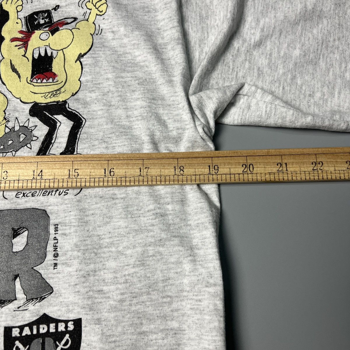 Vintage 1993 Los Angeles Raiders “Raider Man” Evolution Nfl Tees Size US M / EU 48-50 / 2 - 10 Thumbnail