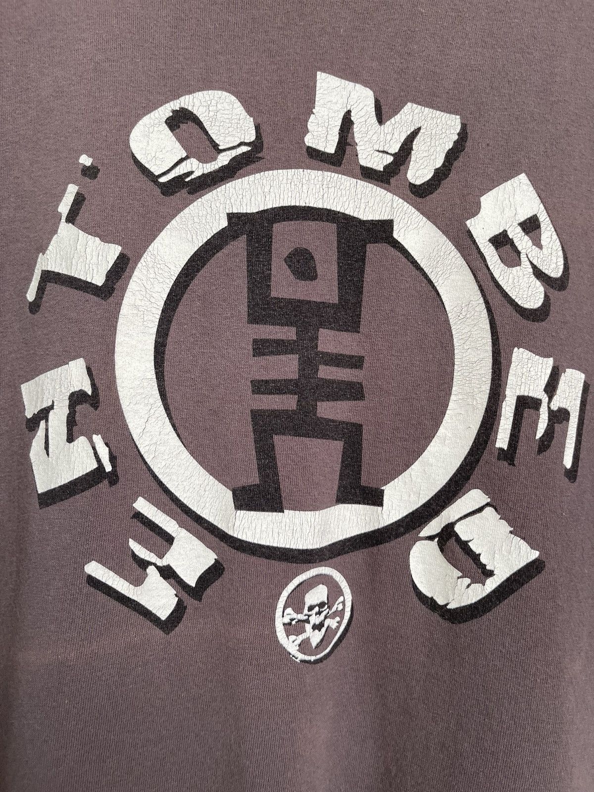 Band Tees × Vintage Vintage Entombed to hide,shoot straight Band Tees Size US L / EU 52-54 / 3 - 4 Thumbnail