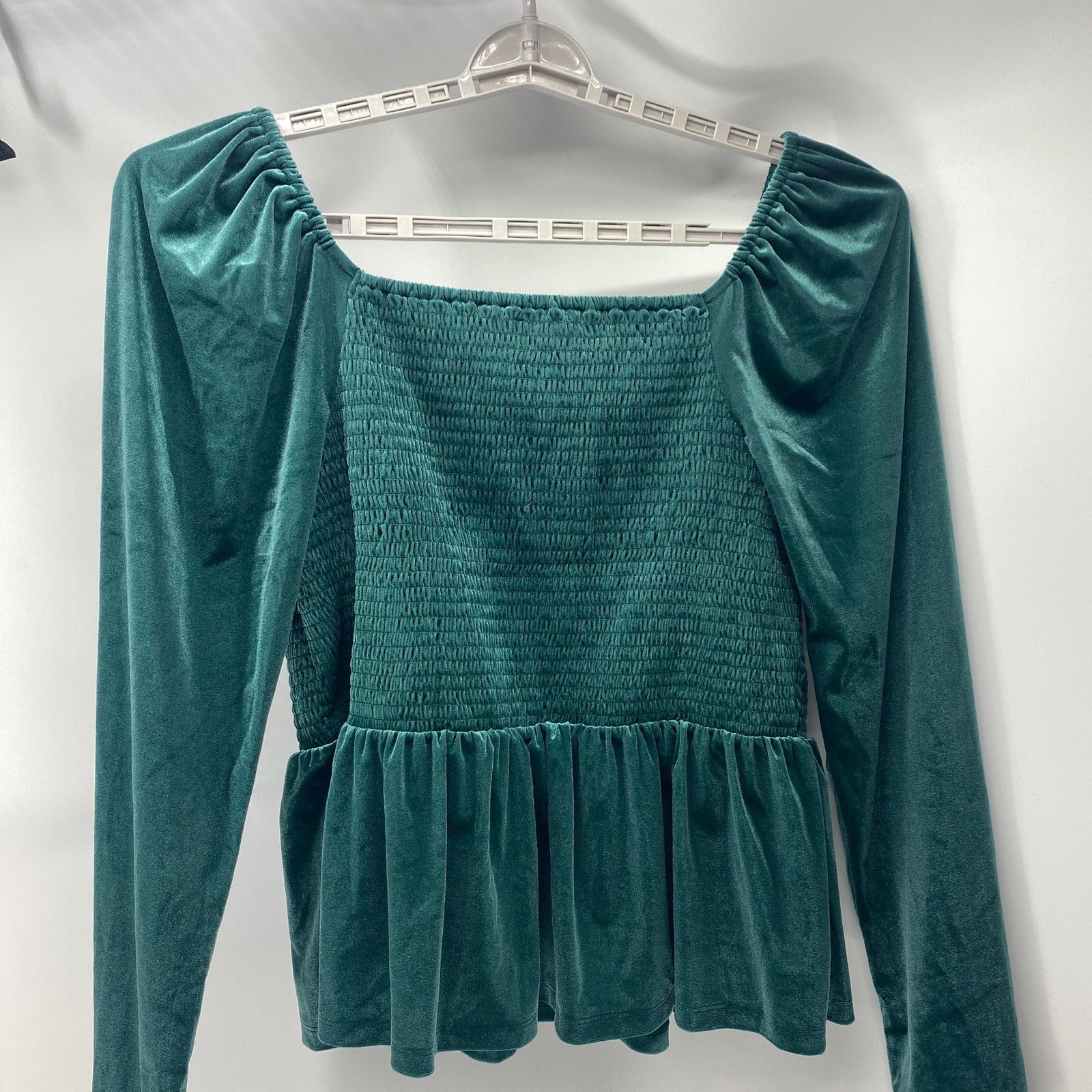 Gap GAP Long Sleeve Velvet Smocked Peplum Top Green sz XLT Size XL / US 12-14 / IT 48-50 - 4 Thumbnail