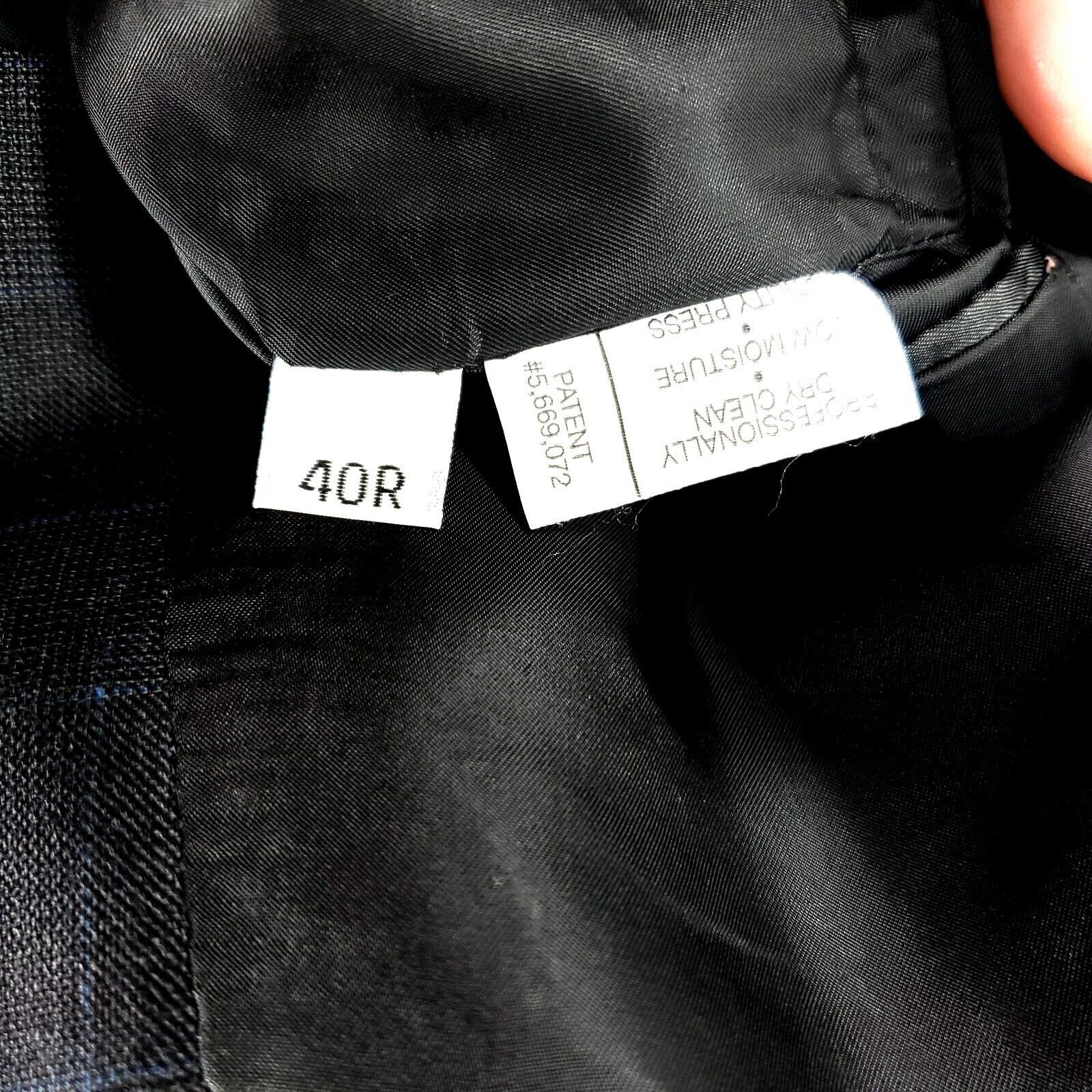Hart Schaffner Marx Hart Schaffner Marx Wool 2 Button 2 Piece Suit 40R Gray Chec Size 40R - 9 Thumbnail