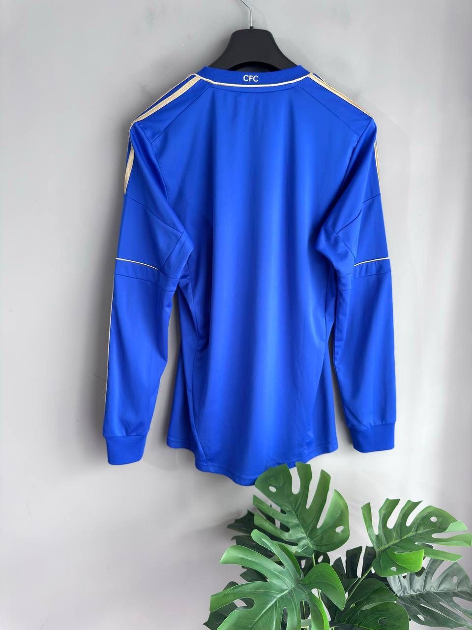 Adidas Chelsea FC 2012/13 Home Long Sleeve Soccer Jersey, Size M Size US M / EU 48-50 / 2 - 17 Thumbnail