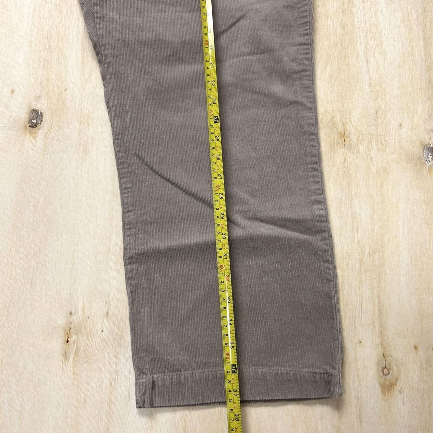 Vintage Y2K Brown Corduroy Chino Pants Mens 40x28 Relaxed Straight Fall Casual Corduroy Chino Pants Mens 40x28 Brown Vintage Casual Pants Mens Code: 2-3328 Size US 40 / EU 56 - 7 Thumbnail