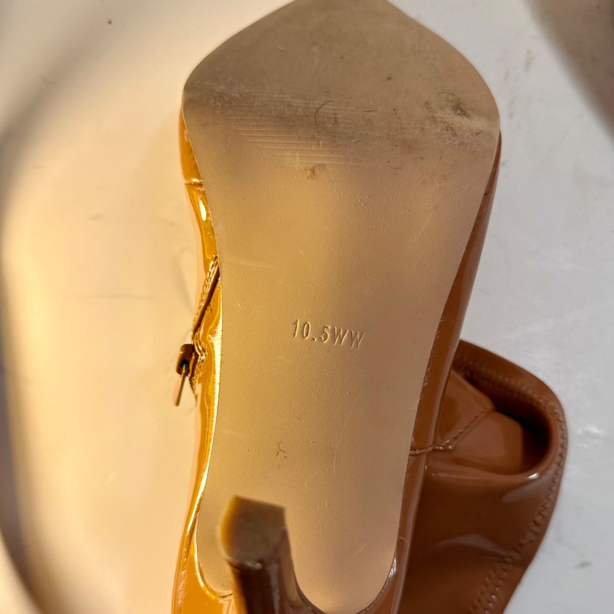 Torrid Tan 10.5WW Patent Leather Ankle Boots W Pointed Toe Size US 10.5 / IT 40.5 - 8 Thumbnail