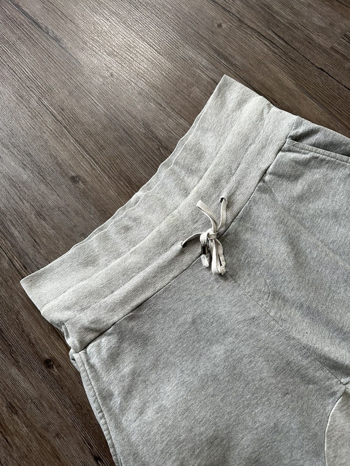 Maison Margiela 🧟‍♀️Maison Margiela🧟‍♀️ Line 10 Crop Sweatpants Size US 33 - 5 Thumbnail