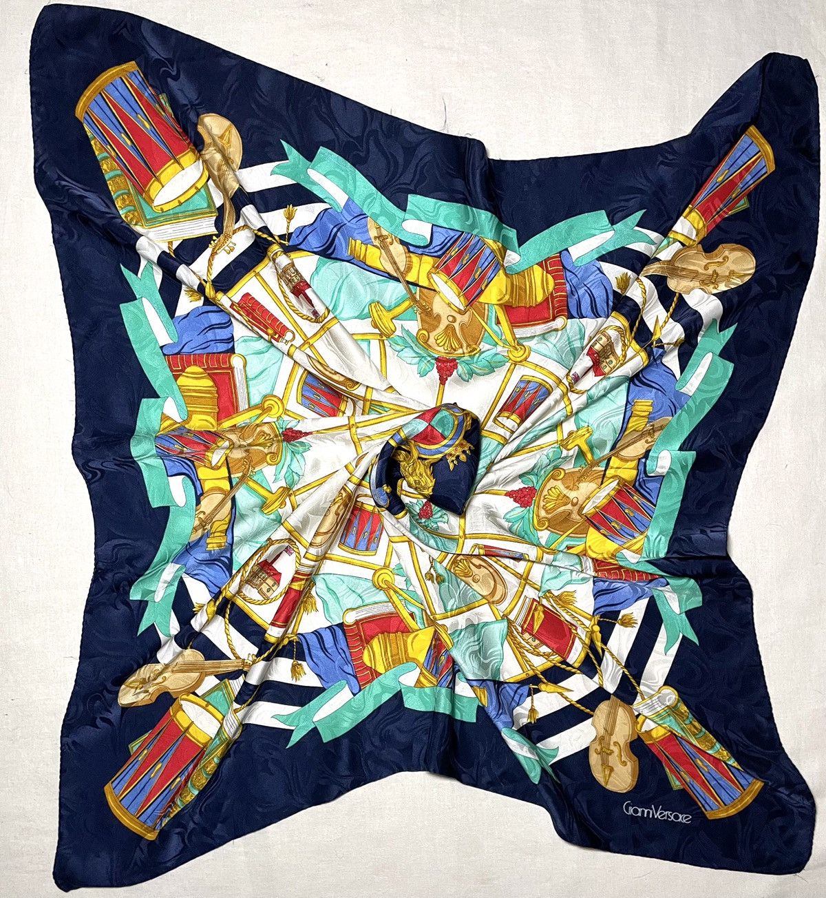 Versace × Vintage Gianni Versace jacquard art music silk scarf Size ONE SIZE - 3 Thumbnail