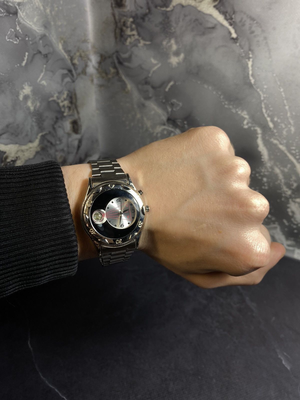 Jewelry Futuristic LED Watch – Silver Dial & Unique Light Effect ⏳ Size ONE SIZE - 1 Thumbnail