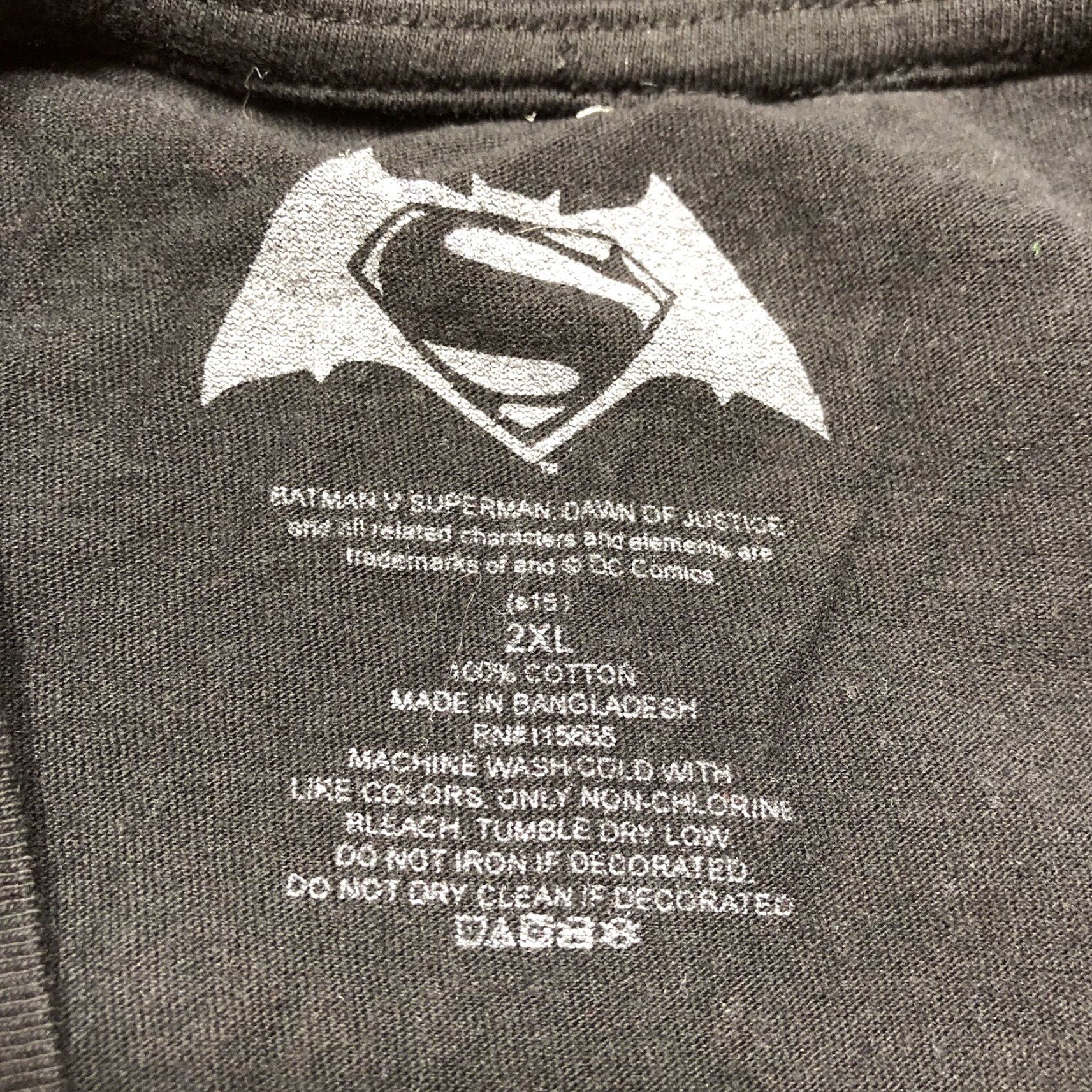 DC Comics VINTAGE Batman v Superman Dawn Of Justice Mens XL Black Tshirt DC Comics Superhero Movie Shirt Size US L / EU 52-54 / 3 - 3 Thumbnail