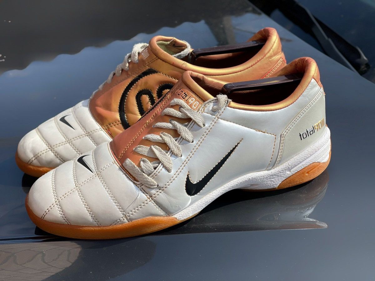 Vintage Nike Total 90 III IC Indoor Shoes Gold 9.5US Air zoom Size US 9.5 / EU 42-43 - 5 Thumbnail