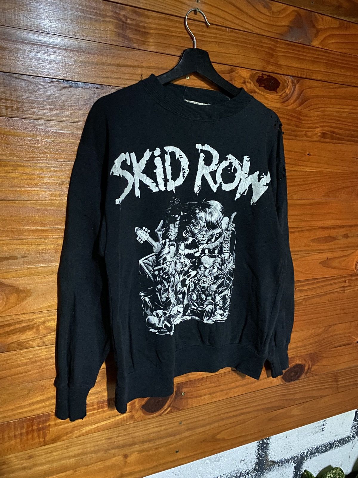 Vintage Vintage 1991 Skid Row Donington Tour Sweatshirt – Distressed Size US M / EU 48-50 / 2 - 8 Thumbnail