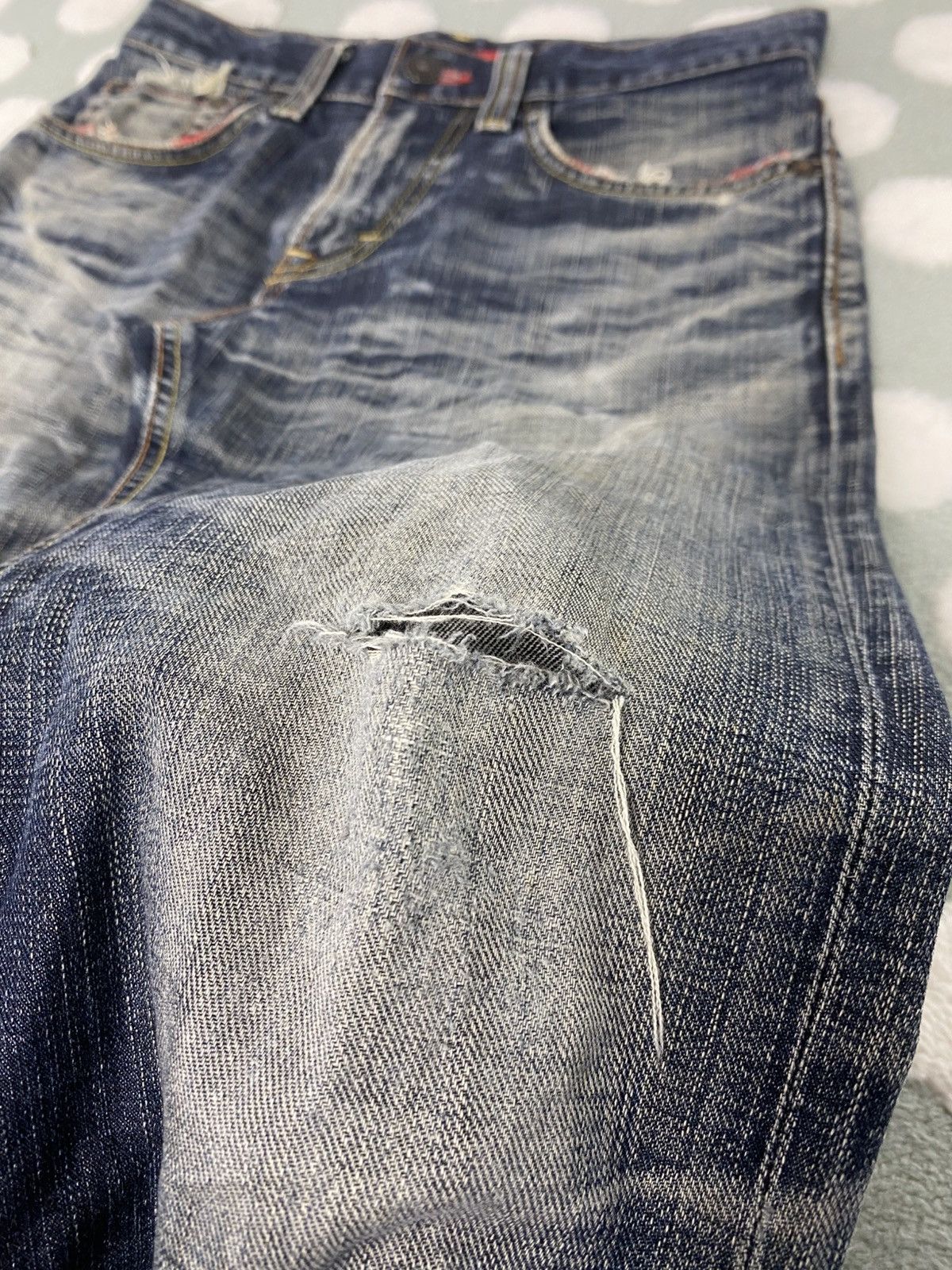Edwin DISTRESS EDWIN JEANS SIZE ON TAG 28 Size US 28 / EU 44 - 25 Thumbnail