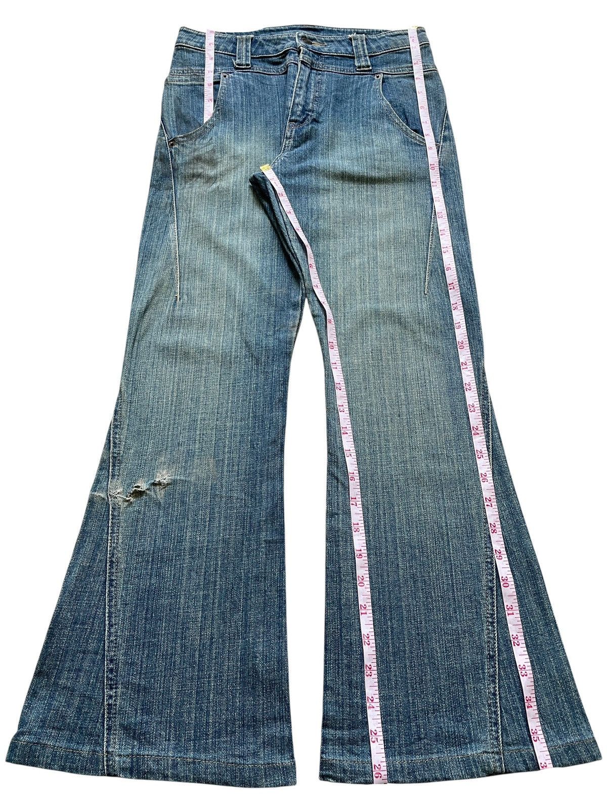Japanese Brand Vintage Japanese Brand Distressed Flare Bell Bottom Jeans Size 28" / US 6 / IT 42 - 13 Thumbnail