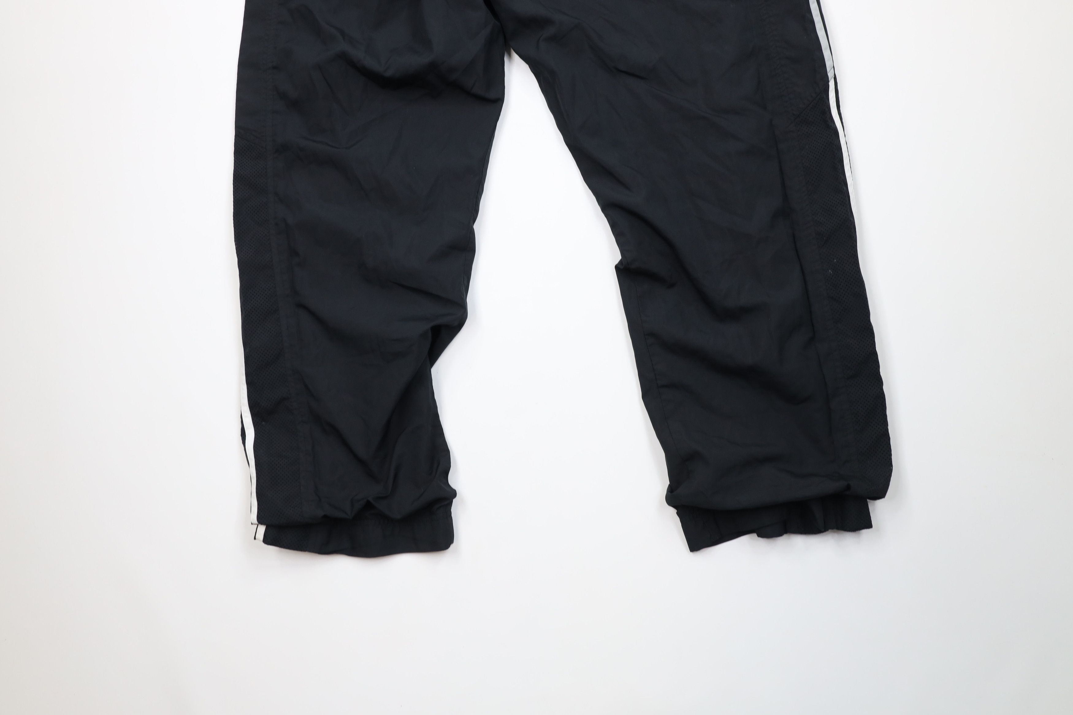 Adidas Vintage Y2K 2005 Adidas Lined Wide Leg Windbreaker Pants Size US 36 / EU 52 - 14 Thumbnail