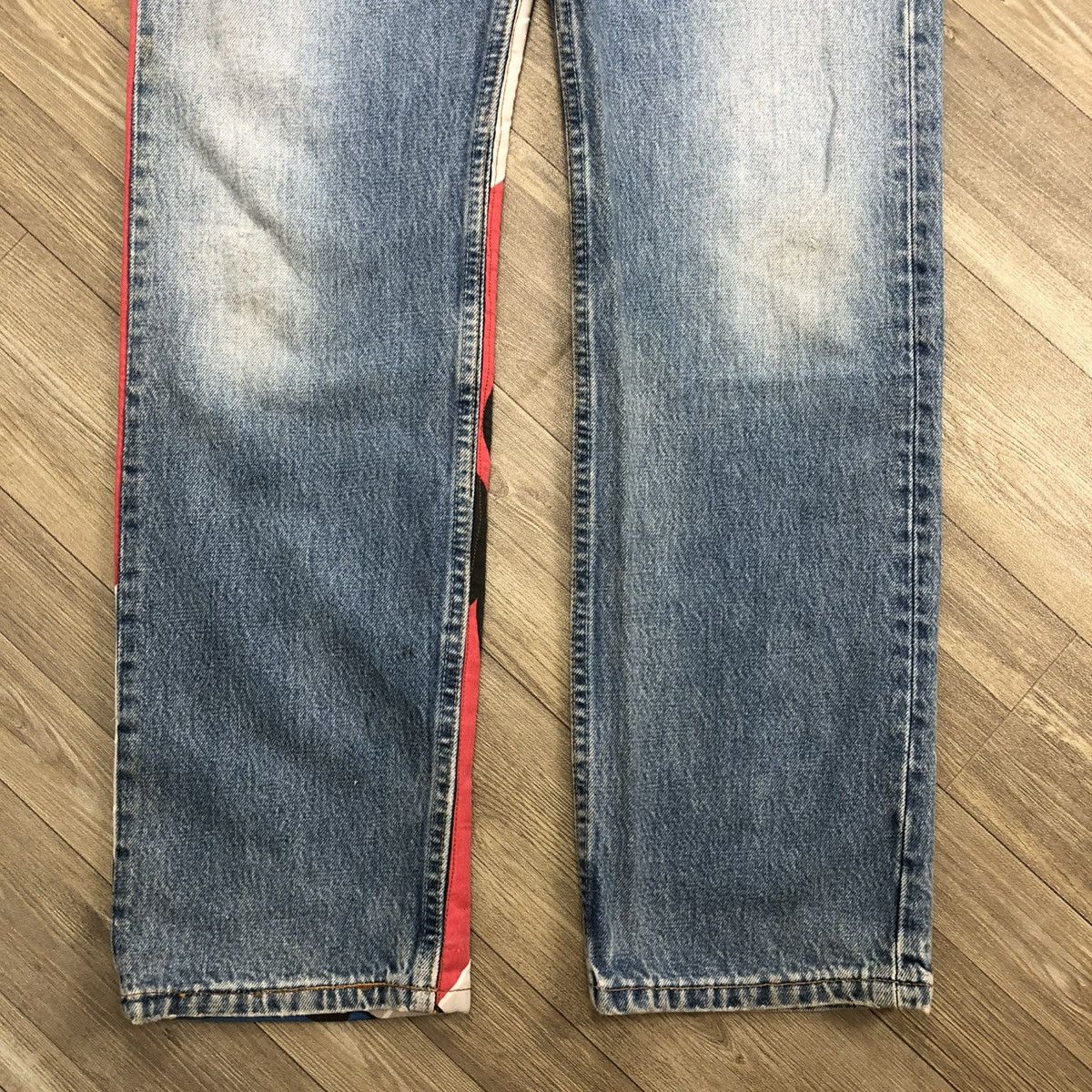 Levi's Vintage Clothing 🇺🇸90’s Levis 501 Distressed Cartoon Mickey Mouse Rework Jeans Size US 32 / EU 48 - 17 Thumbnail