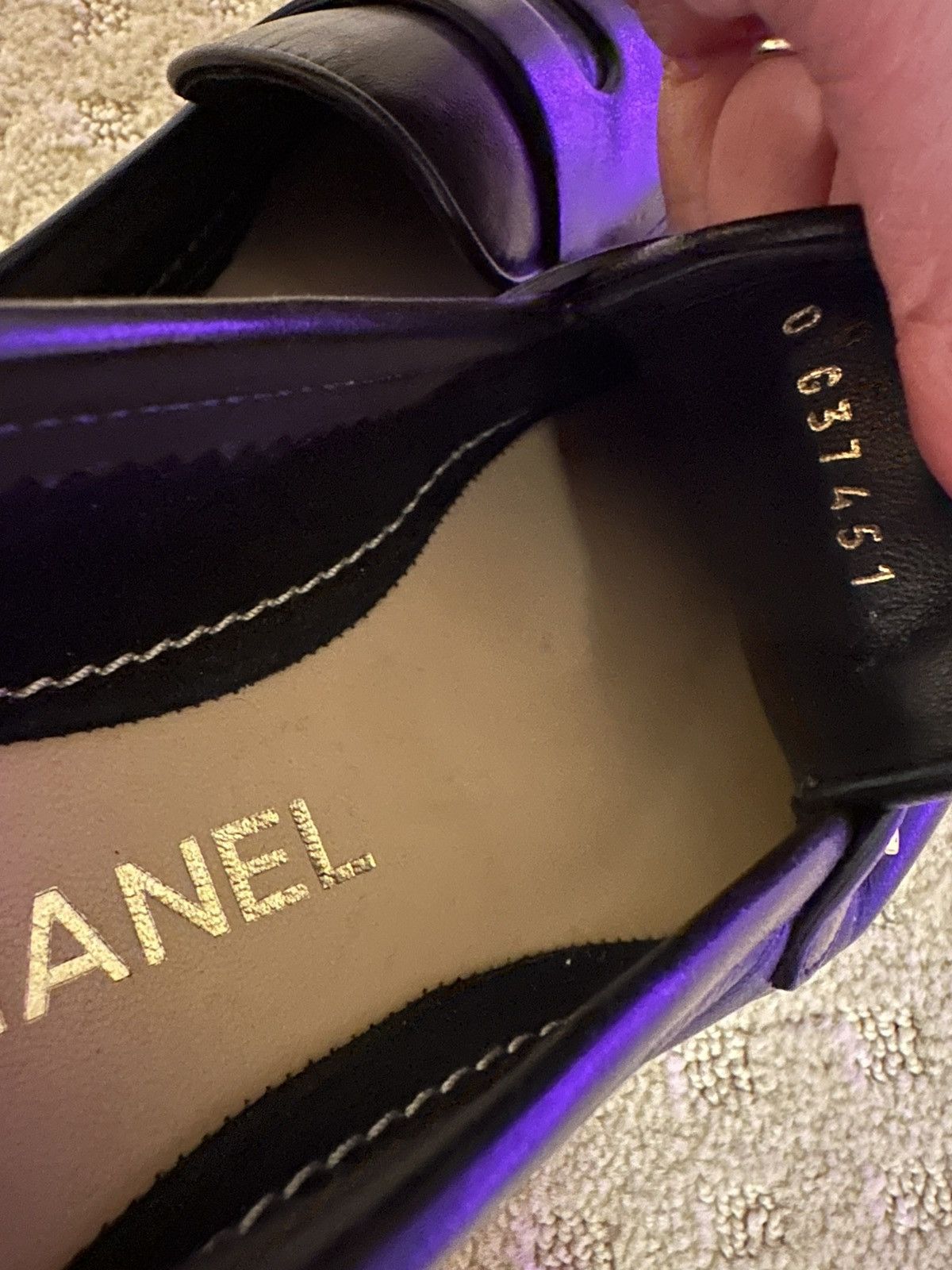 Chanel CHANEL BLACK LEATHER LOAFERS Size US 6.5 / IT 36.5 - 3 Thumbnail