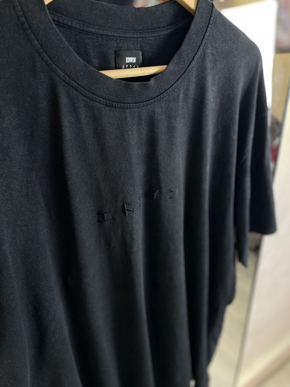 Edwin Edwin Katakana Embroidered Heavyweight Te Size US XL / EU 56 / 4 - 2 Thumbnail