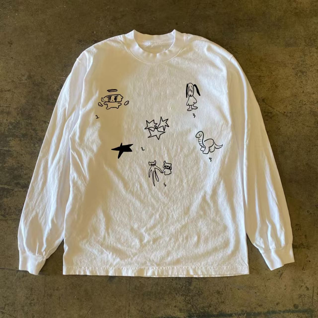 Japanese Brand White washed dinosaur graffiti print long-sleeved t-shirt Size US M / EU 48-50 / 2 - 1 Thumbnail