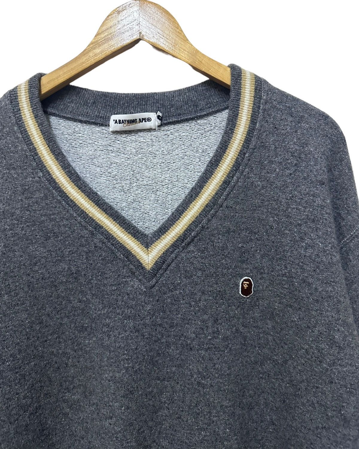 Bape 🇯🇵 Vintage A Bathing Ape 'BAPE' Wool Sweaters Size US L / EU 52-54 / 3 - 2 Thumbnail