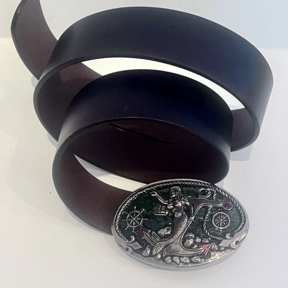 Gucci Gucci Mermaid Buckle Leather Belt Size 38 - 1 Thumbnail