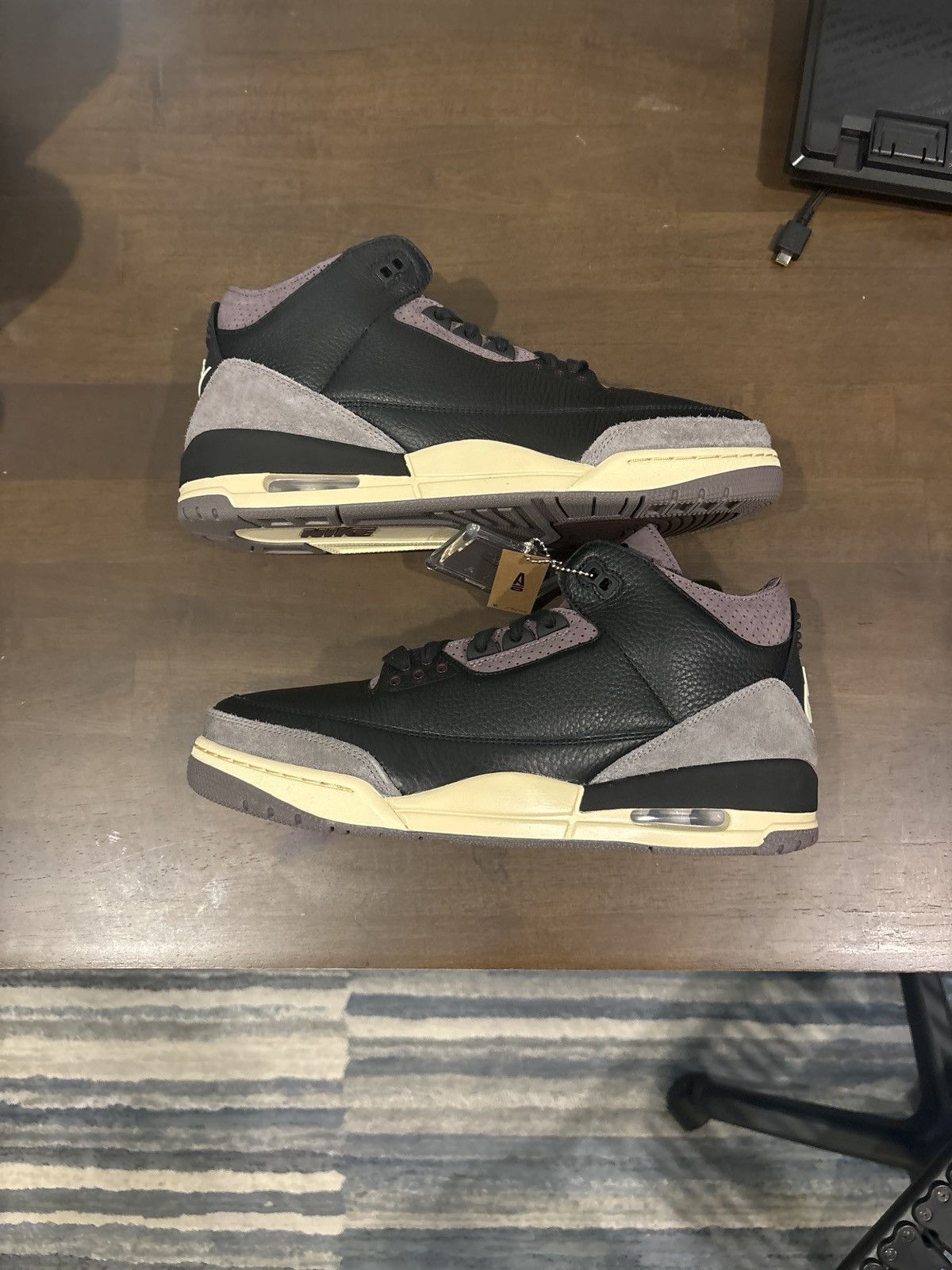 A Ma Maniere × Jordan Brand A Ma Maniere Jordan 3 - “While You Were Sleeping” Size US 11 / EU 44 - 1 Thumbnail