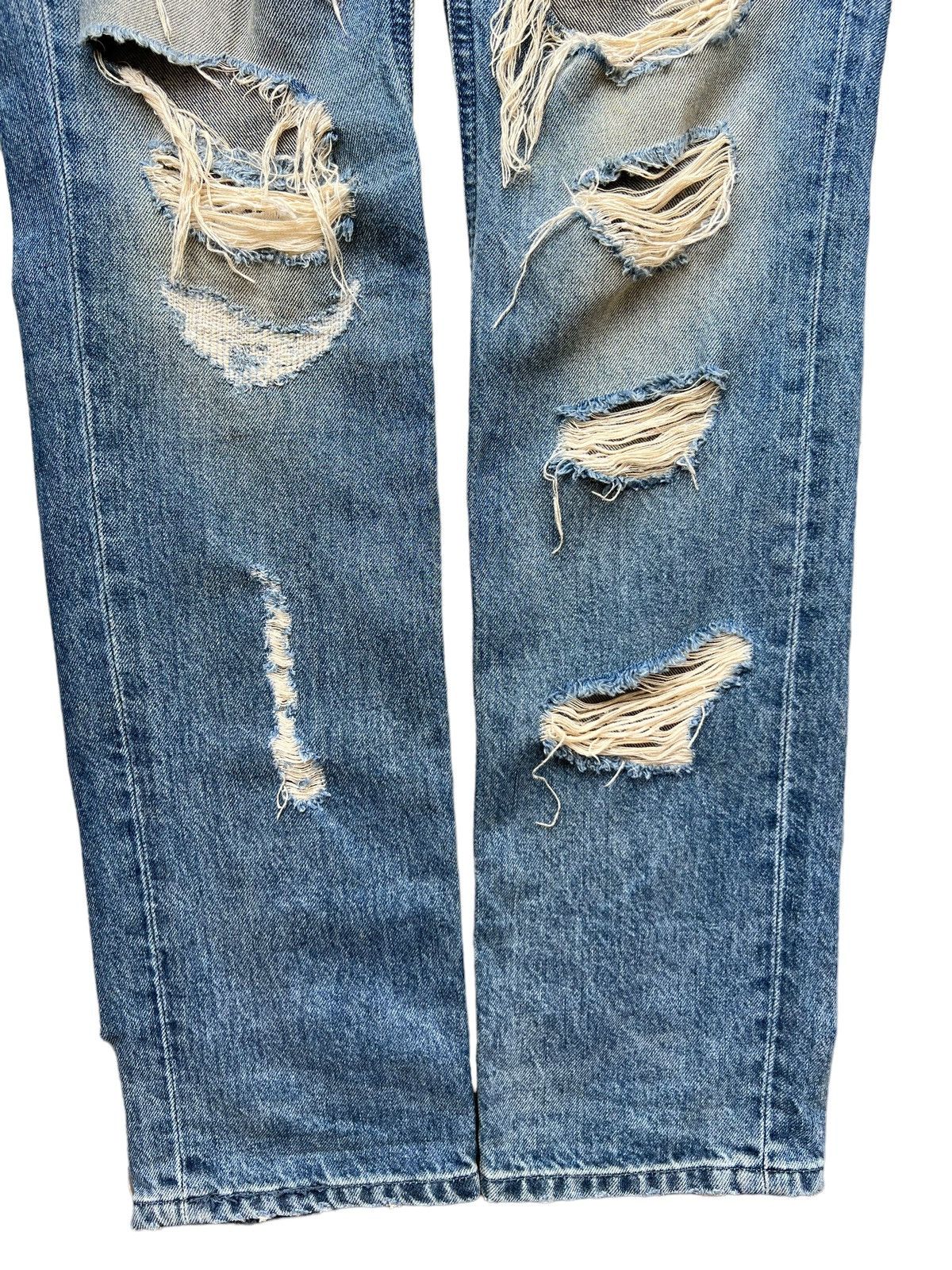 Diesel 💥Rare💥 Diesel Distressed Ripped Thrashed Denim Jeans 31x31.5 Size US 31 - 5 Thumbnail