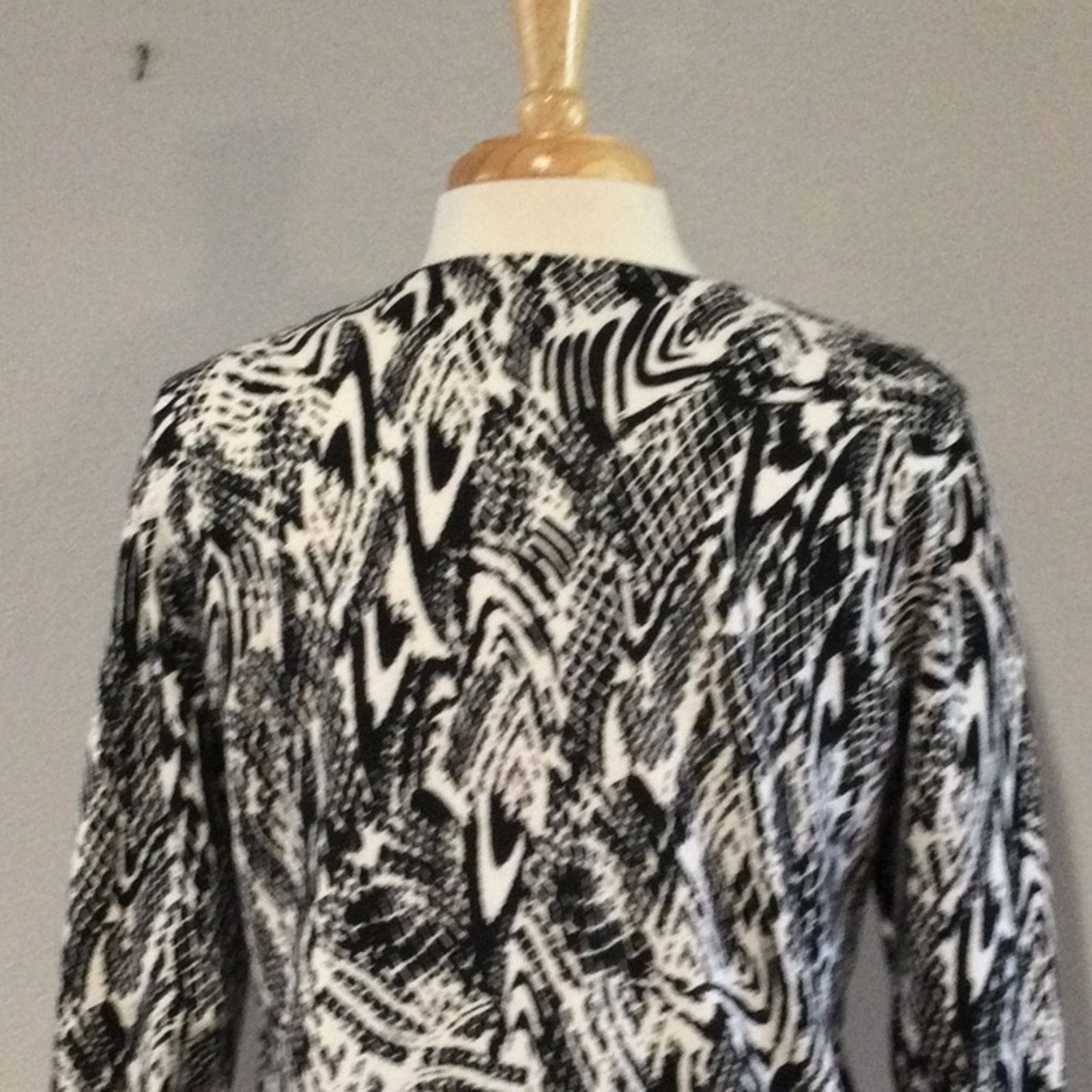 Other Designer Originals Black & White Button Front Cardigan PL Size L / US 10 / IT 46 - 9 Thumbnail