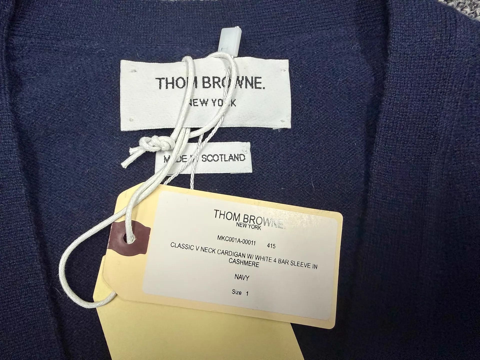 Thom Browne Thom Browne 4-Bar 100% Cashmere Cardigan Navy Size 1 Size US S / EU 44-46 / 1 - 4 Thumbnail