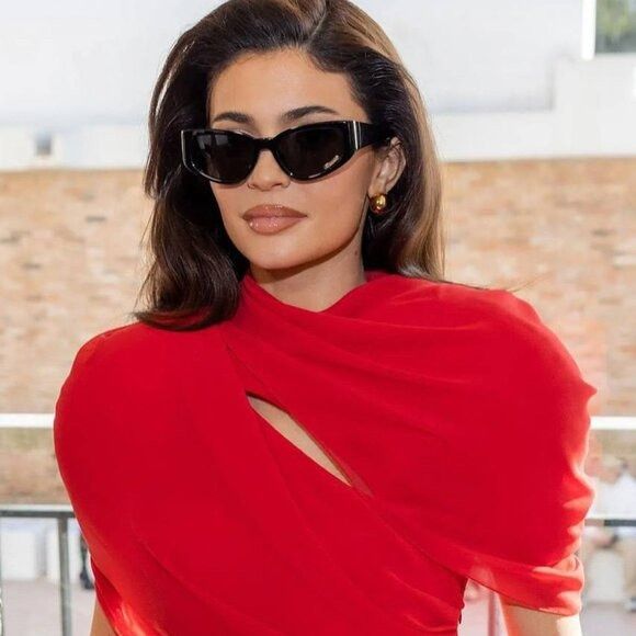Jacquemus Jacquemus GALA JAC/5 C3 Sunglasses Burgundy Cat Eye Frame Size ONE SIZE - 3 Thumbnail