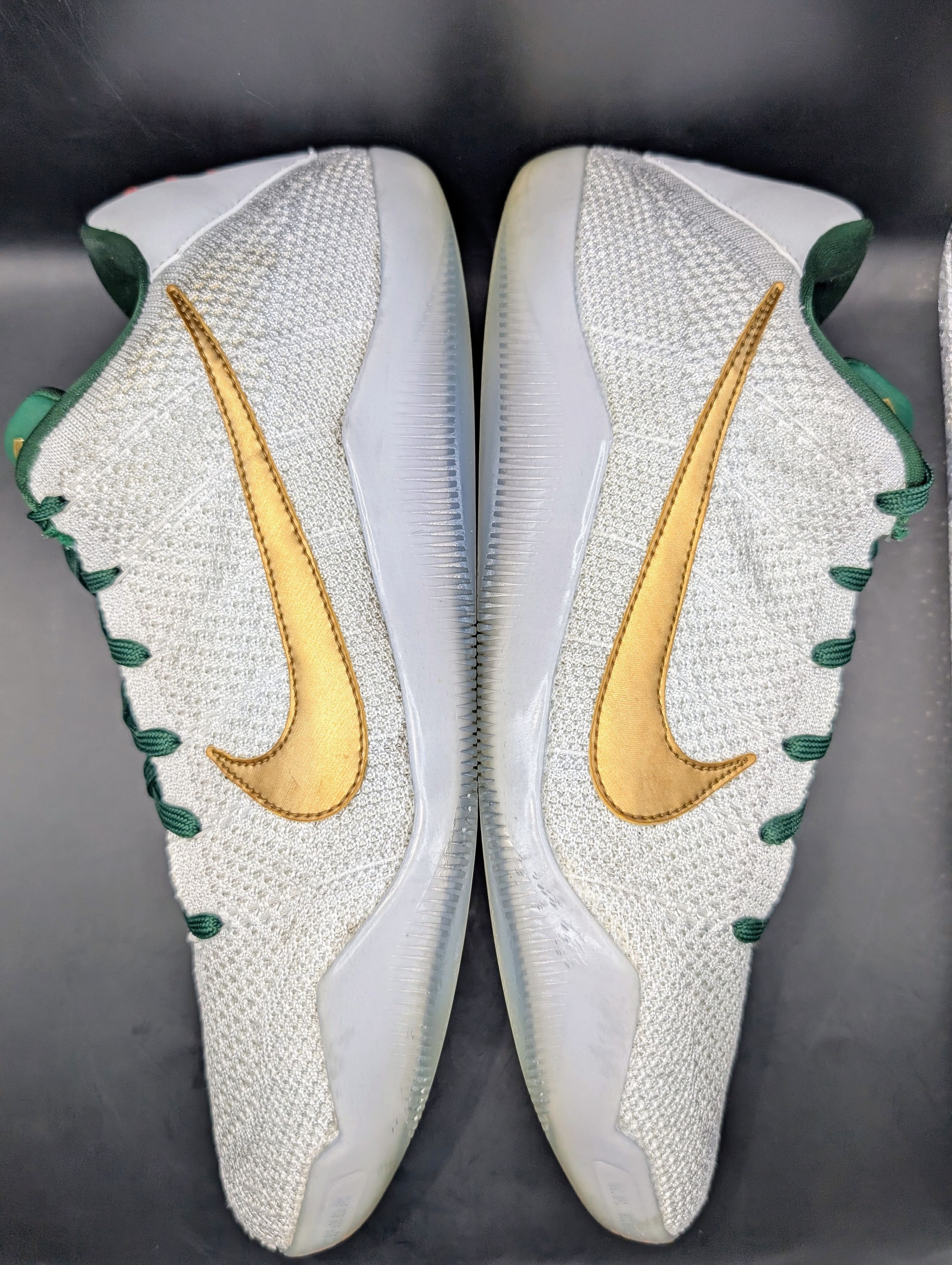 Nike Nike Kobe 11 Michigan State Spartans Promo Sample PE Size US 13 / EU 46 - 6 Thumbnail