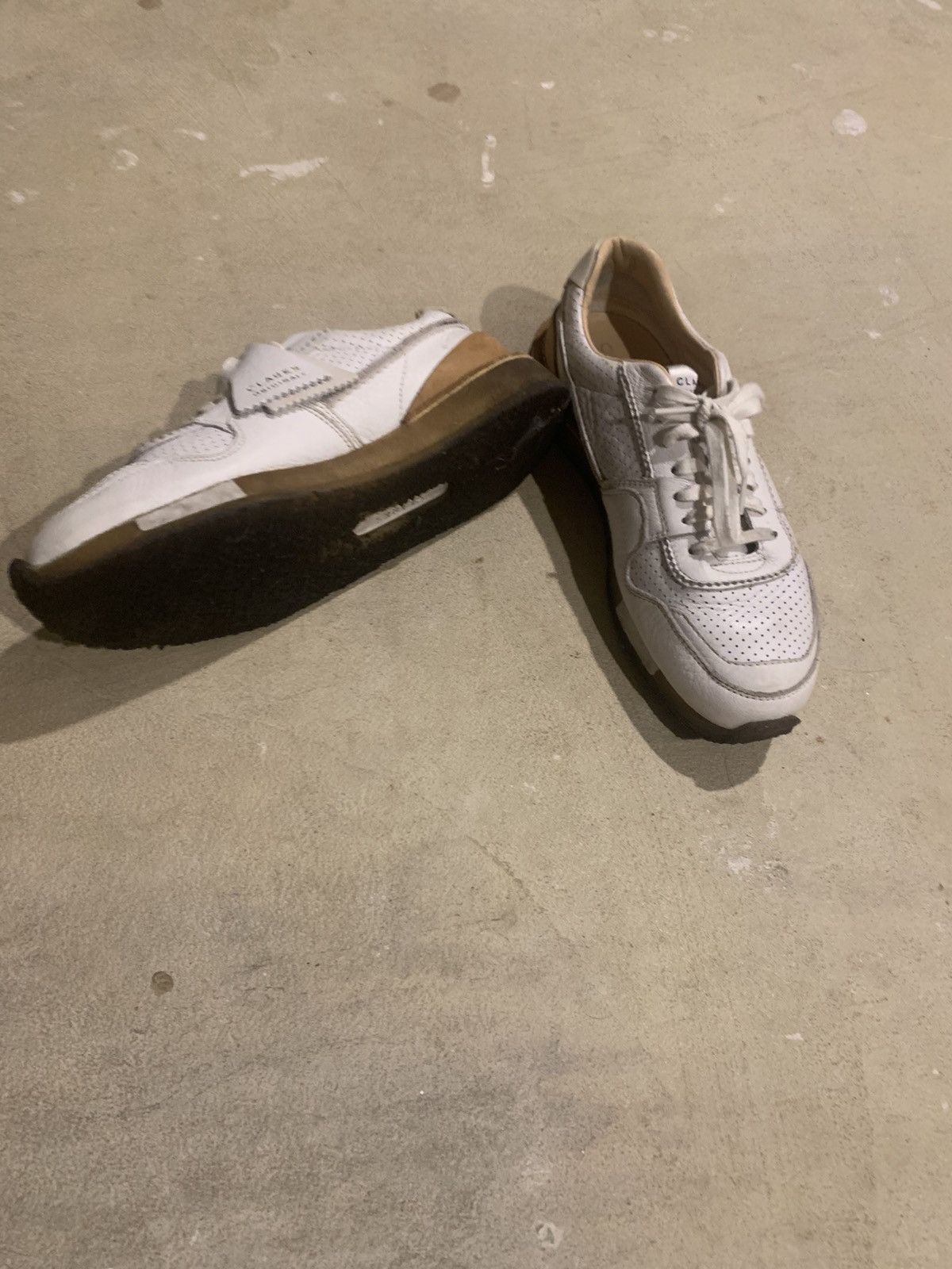 Clarks Clarks Originals Tor Run Sneakers—White Combi Leather Size US 10 / EU 43 - 4 Thumbnail