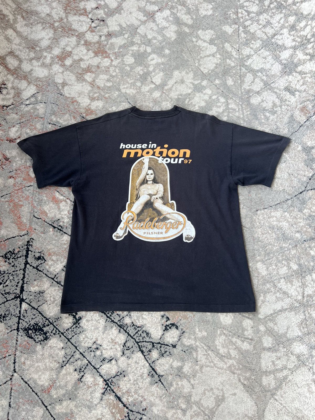 Other Radeberger Pilsner House In Motion Tour 97 Tee Size US XL / EU 56 / 4 - 1 Thumbnail