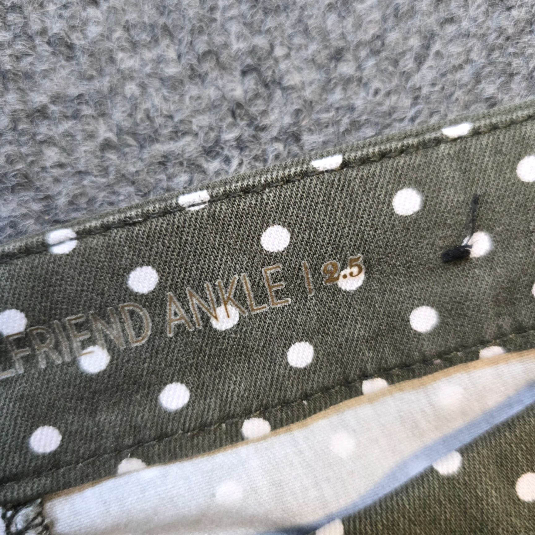Vintage Chicos Pants Womens 14 Green White Polka Dot Cropped Slimming Stretch Jeans Pant Size 36" / US 14 / IT 50 - 5 Thumbnail
