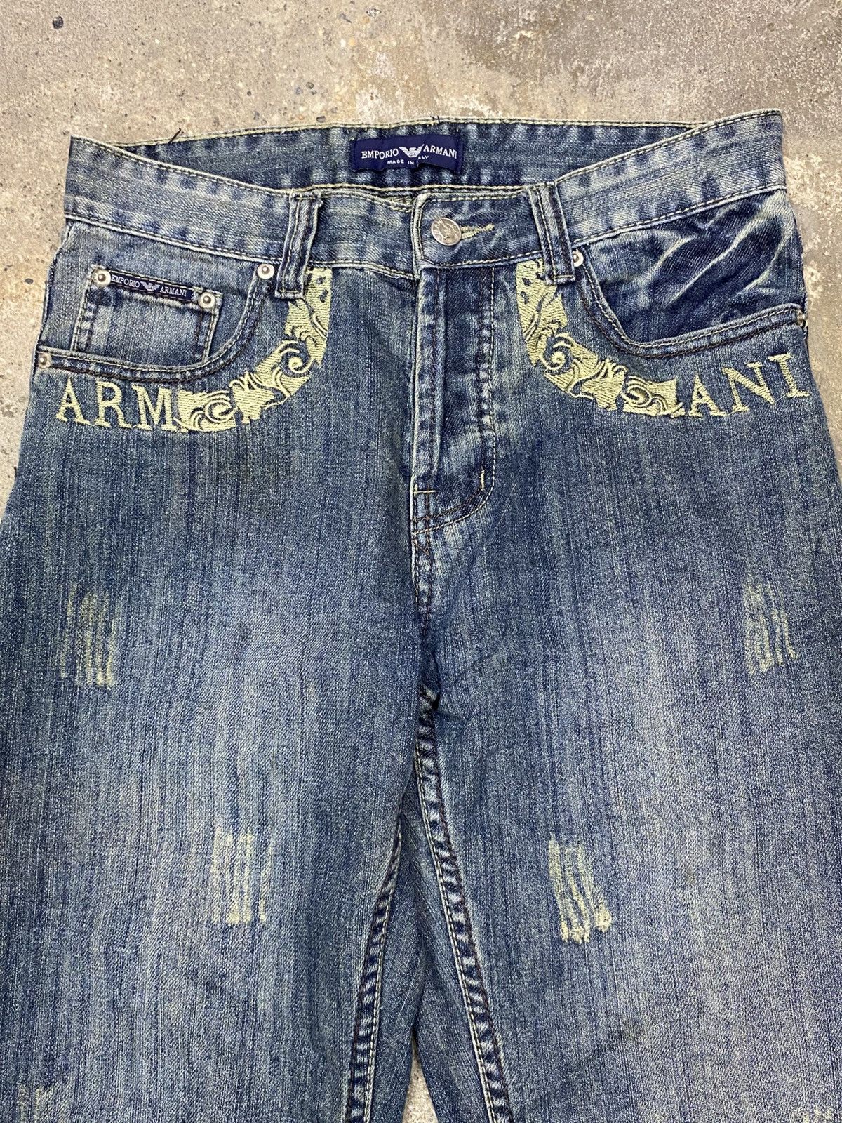 Designer × Emporio Armani 💥Bindding Offer💥 rare emporio armani embroidery jeans pant Size US 30 / EU 46 - 3 Thumbnail