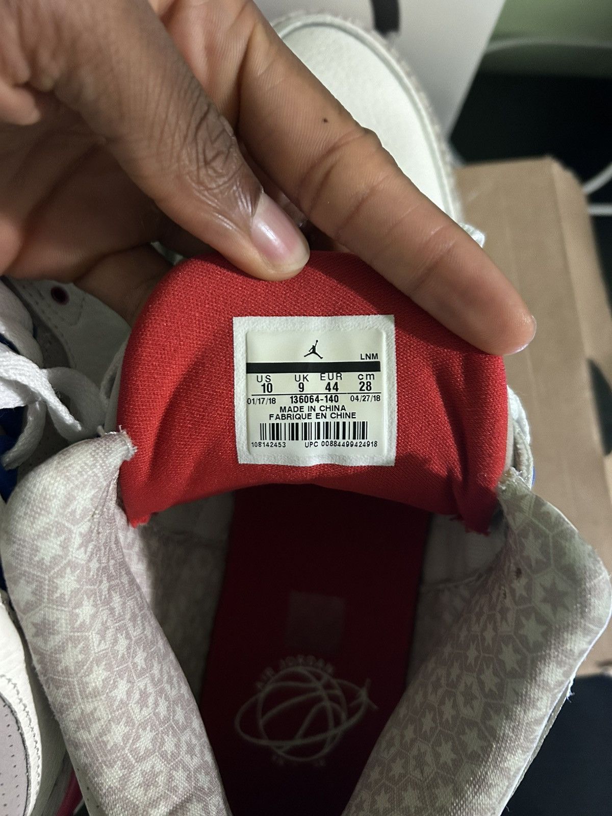 Jordan Brand Air Jordan 3 'International Flight' Sail/Red 2018 Size US 10 / EU 43 - 3 Thumbnail