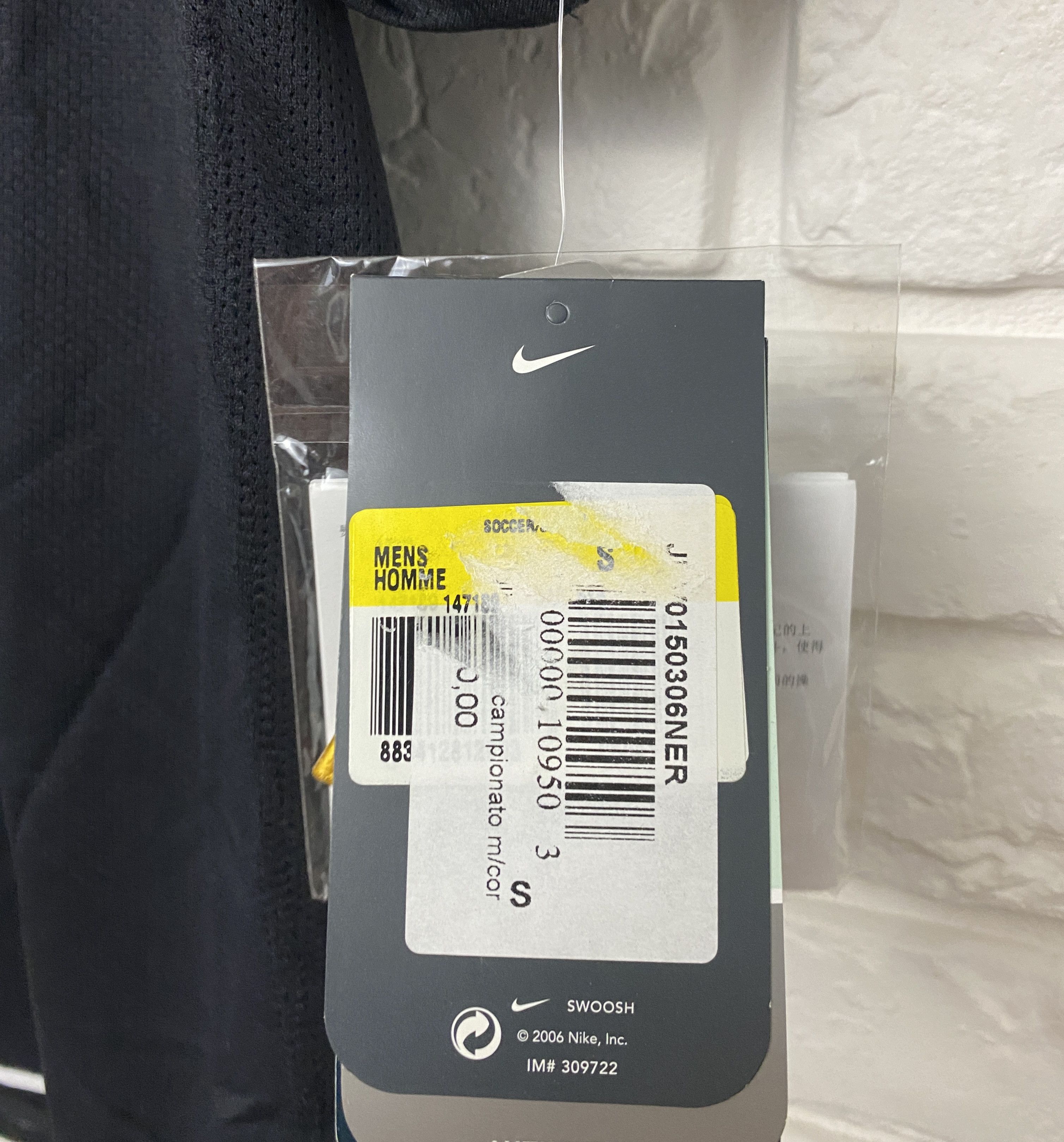 Nike BNWT Juventus FC 2006 2007 Away Football Shirt Soccer Size S Size US S / EU 44-46 / 1 - 5 Thumbnail