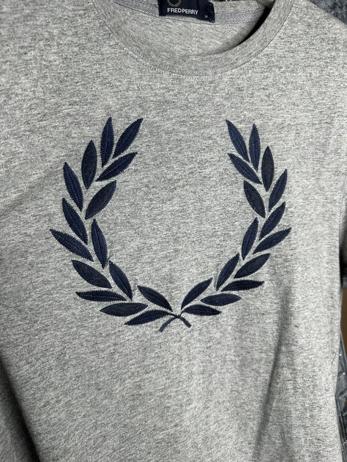 Fred Perry Fred Perry Big Laurel Wreath Logo T Shirt Crew Neck Size M Size US M / EU 48-50 / 2 - 2 Thumbnail