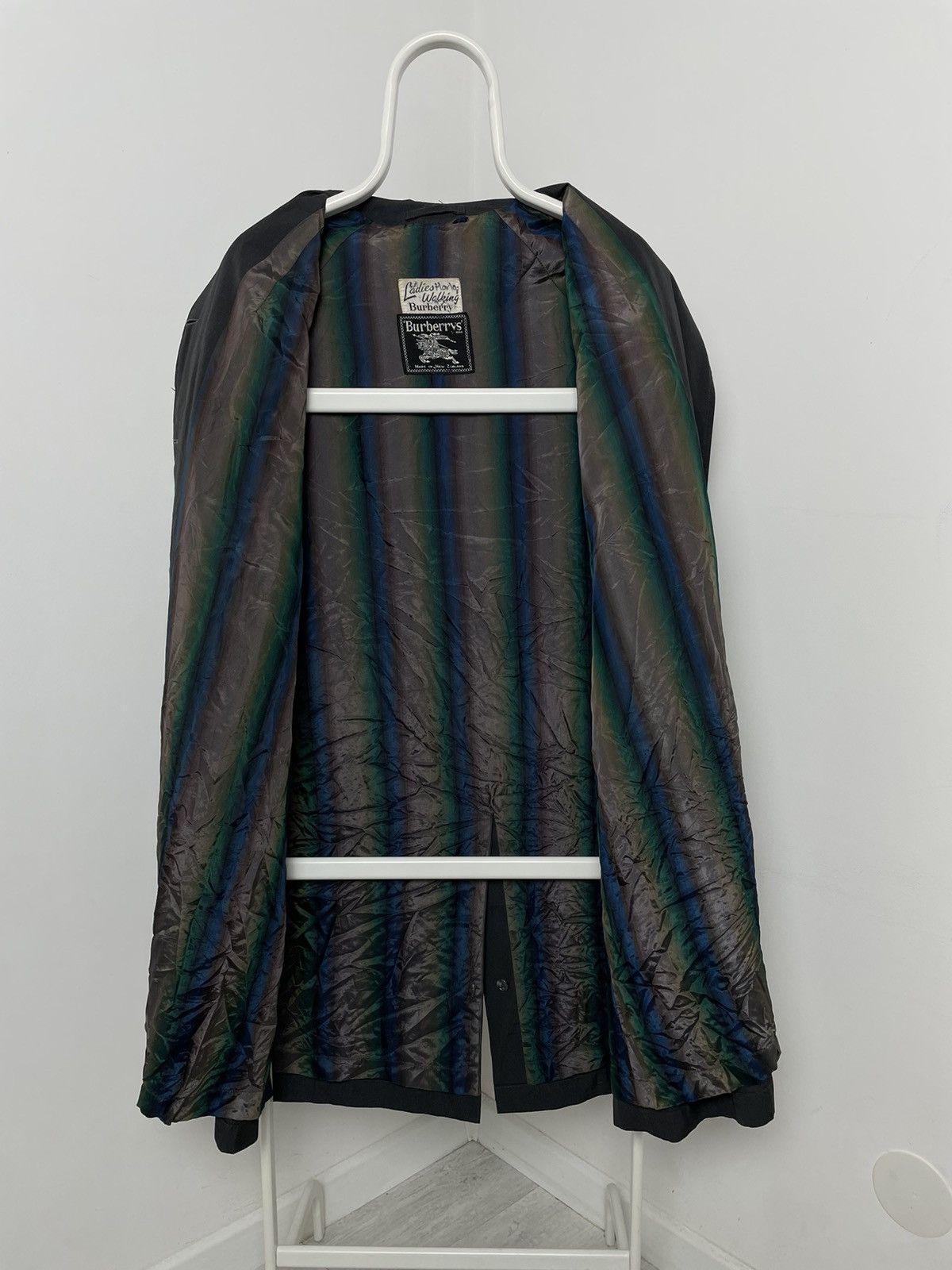 Burberry Burberry’s Tench Coat Vintage Black Cotton Size US M / EU 48-50 / 2 - 4 Thumbnail