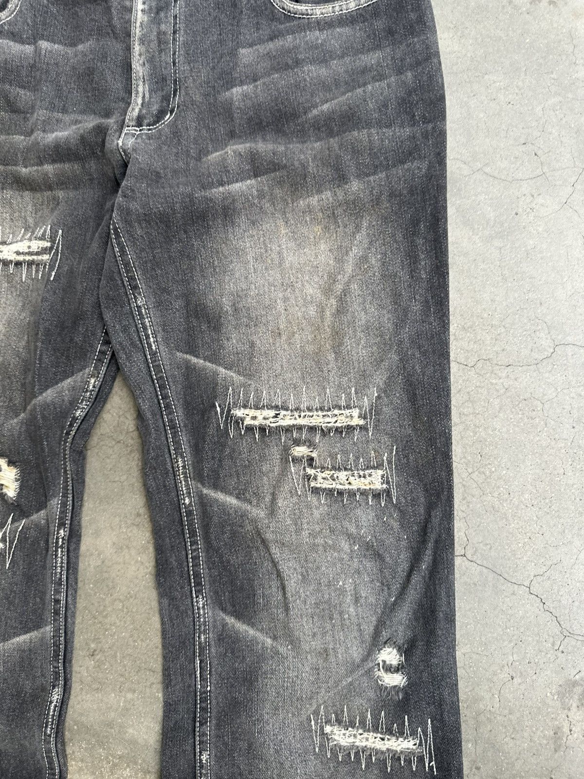 Designer Japanese Brand Zero Sail Distressed Claw Mark Flare Denim Size US 28 / EU 44 - 9 Thumbnail