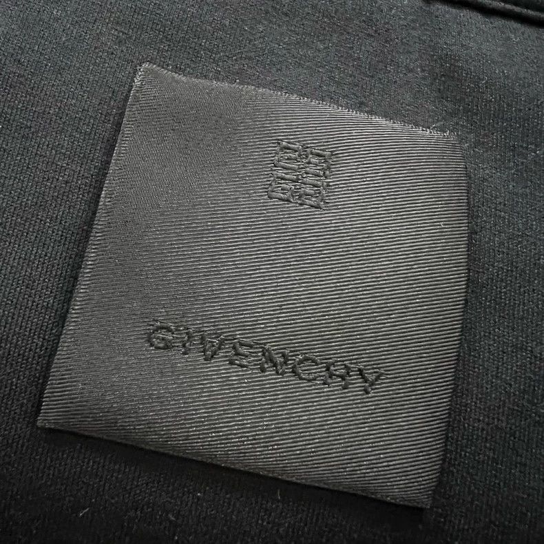 Givenchy Givenchy SizeXXXL Chito Collaboration 4G Graffiti Heart Sho Size US M / EU 48-50 / 2 - 3 Thumbnail