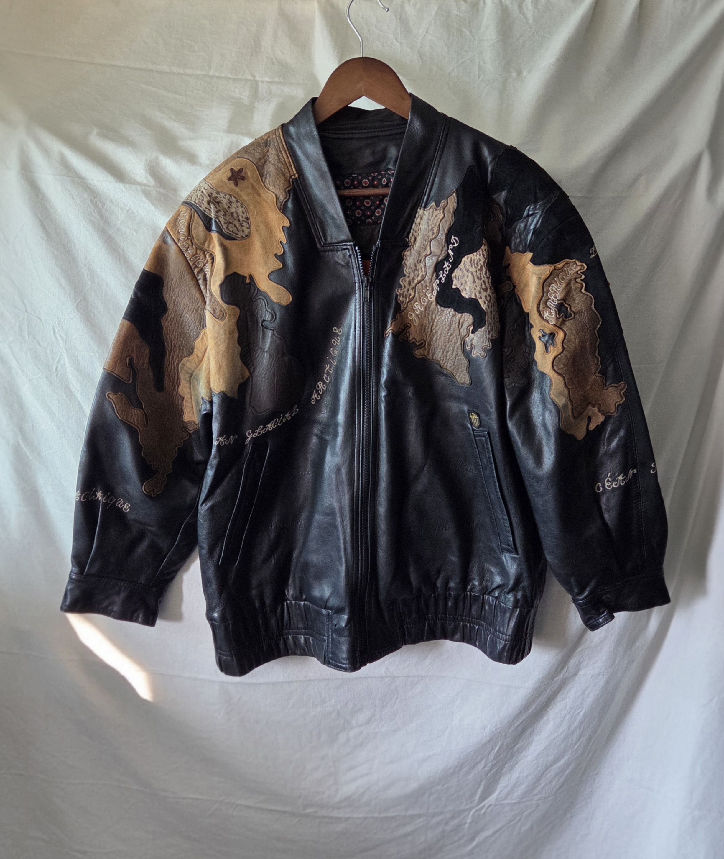 Other World Map Patch Lambskin Leather Jacket Size US L / EU 52-54 / 3 - 1 Thumbnail