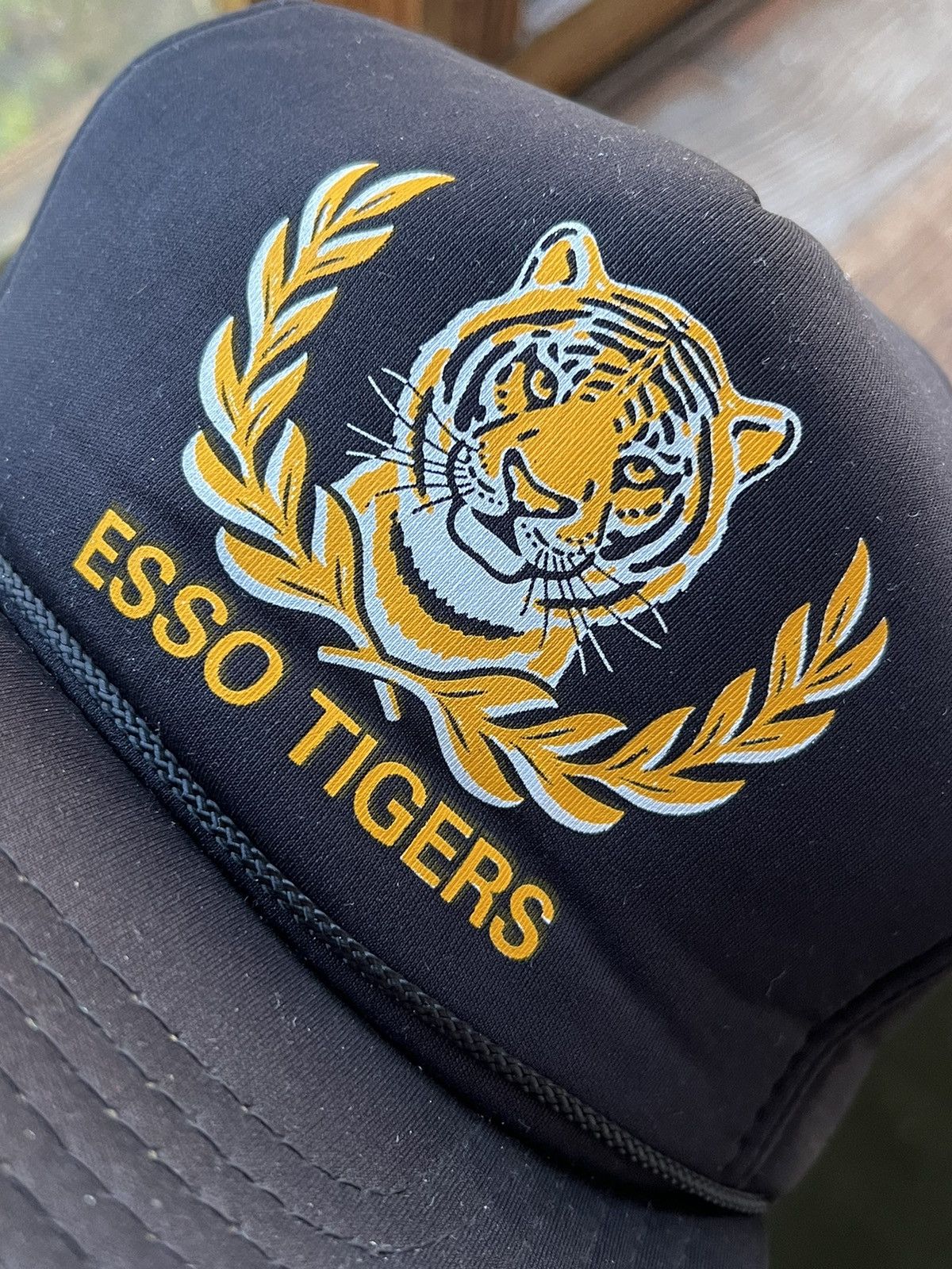 Vintage Vintage Y2K Esso Tiger Trucker Hat Yellow Size ONE SIZE - 5 Thumbnail