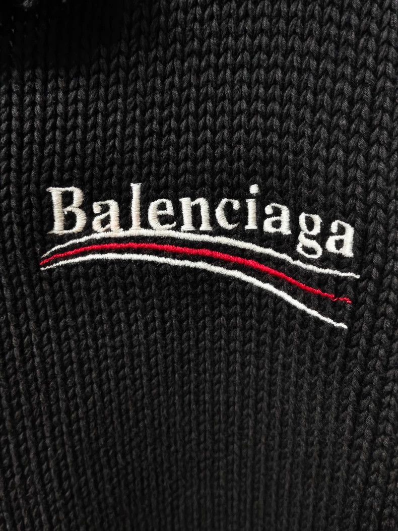 Balenciaga Balenciaga Destroy Coke Thick Fake Two-Piece Sweater 2502-N Size US S / EU 44-46 / 1 - 3 Thumbnail