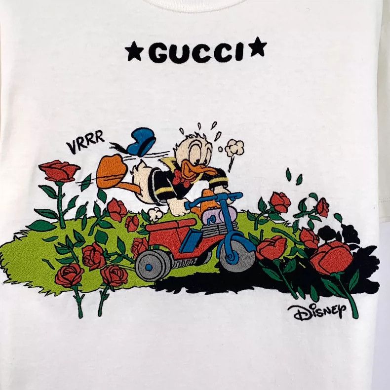 Gucci Gucci White logo Donald Duck embroidered cotton round-neck Size US S / EU 44-46 / 1 - 4 Thumbnail