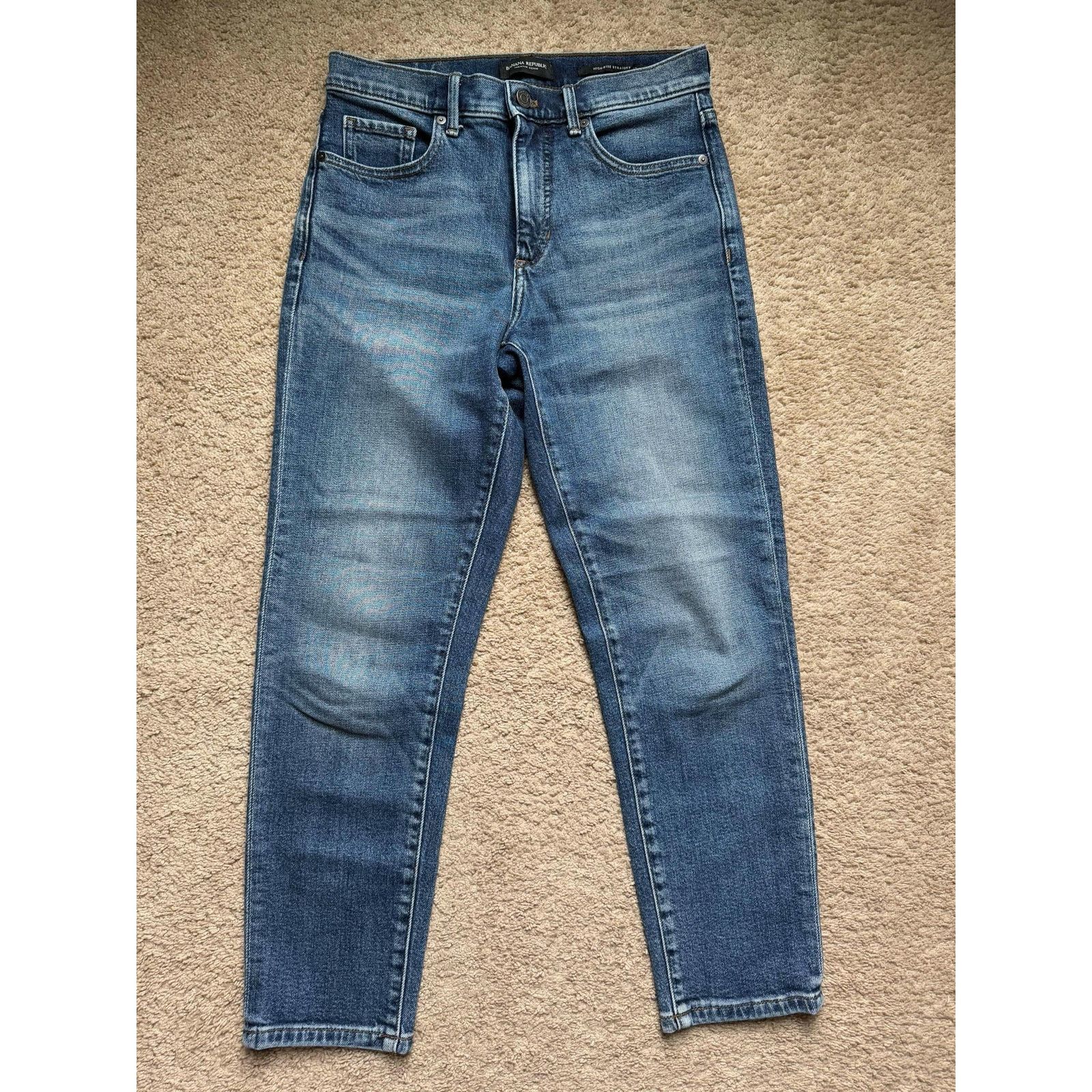 Banana Republic Banana Republic High Rise Straight Jeans Medium Wash Size 27" / US 4 / IT 40 - 1 Thumbnail