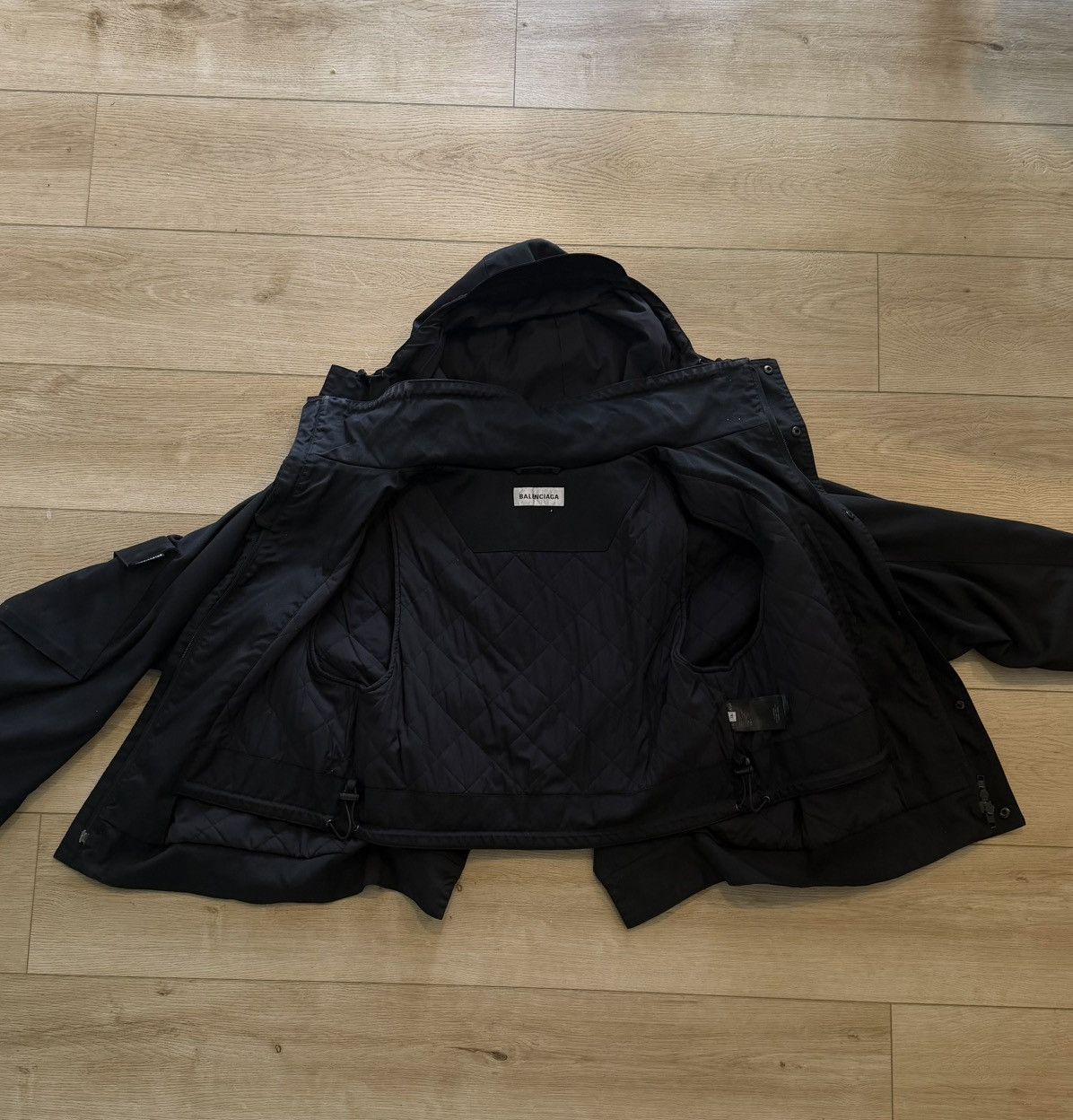 Balenciaga BALENCIAGA RUNWAY BLACK OVERSIZE UPSIDE DOWN PARKA JACKET Size US M / EU 48-50 / 2 - 3 Thumbnail